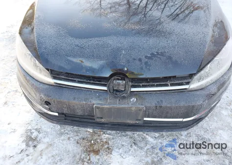 2018 Volkswagen Golf Tsi S/Tsi Se z USA, uszkodzony, nr VIN 3VWB17AU2JM275686